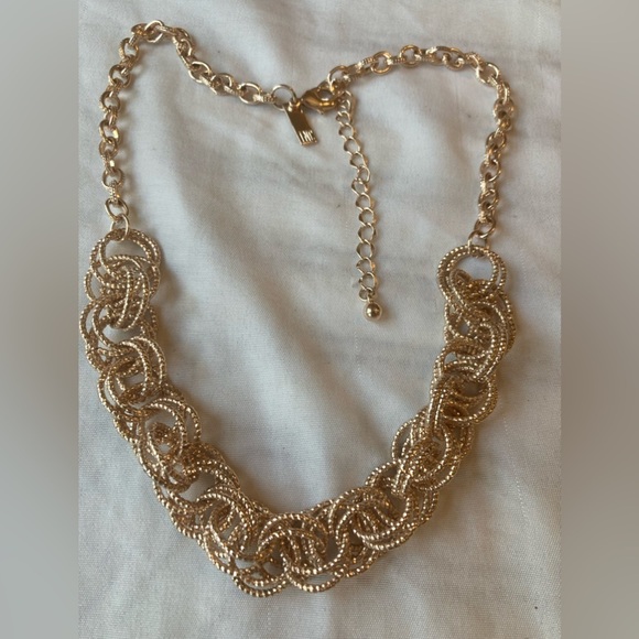 Pretty‎ Link Necklace - Picture 1 of 6